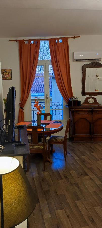 Au Quatre, 2em Etage Centre Historique Holiday home *