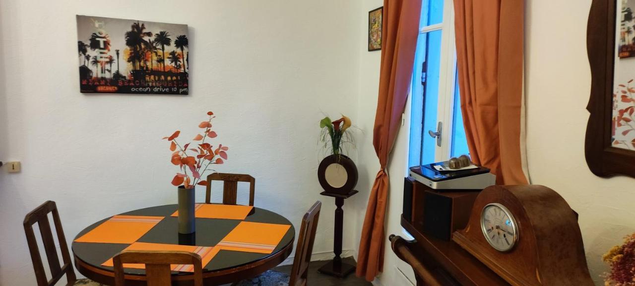 Au Quatre, 2em Etage Centre Historique Holiday home *