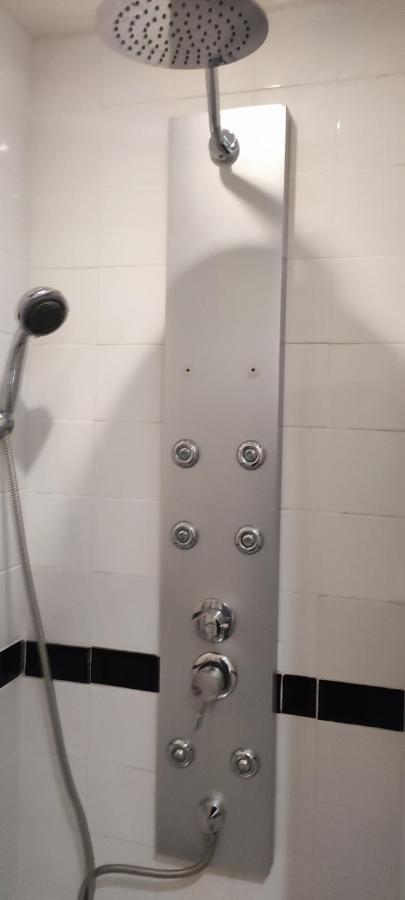 Au Quatre, 2em Etage Centre Historique Pezenas