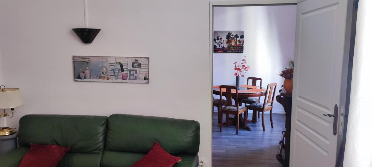 Au Quatre, Hébergement de vacances